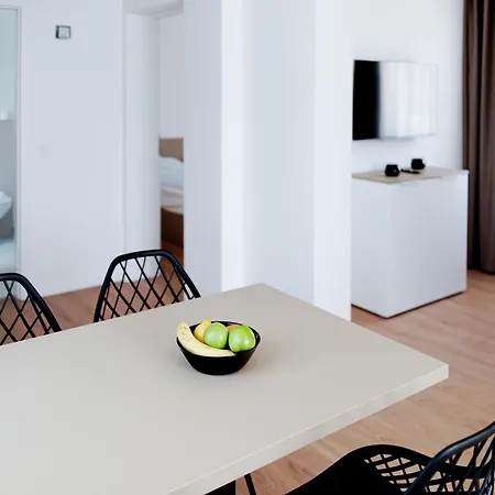 Oliver Apartament Lenti
