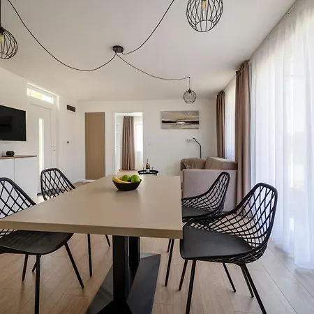 Oliver Apartament *