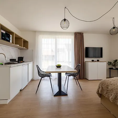 Oliver Apartament Lenti