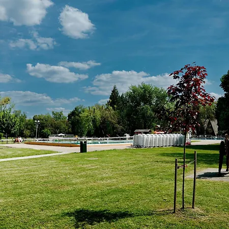 Apartament Oliver Lenti