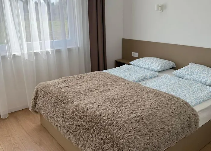 Oliver Apartment